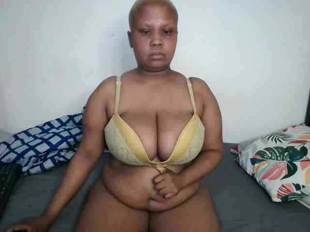 BIGTITTISXX
