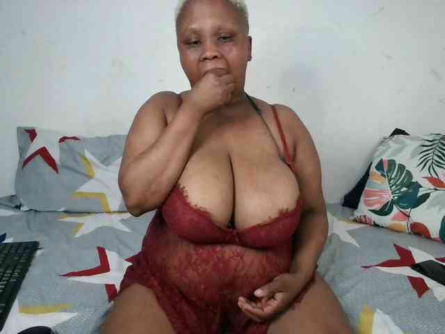 BIGTITTISXX Live Webcam on BongaCams