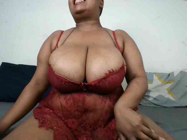 BIGTITTISXX BIGTITTISXX