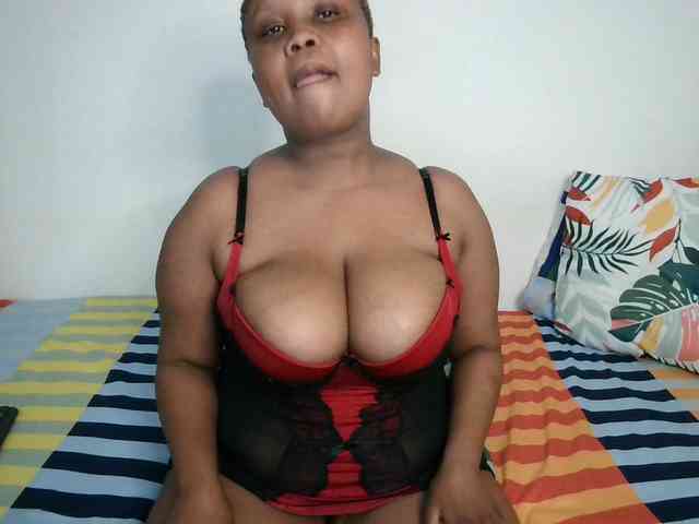 BIGTITTISXX
