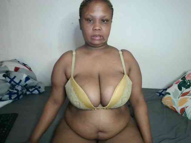 BIGTITTISXX webcam