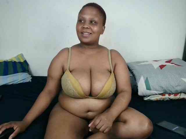 BIGTITTISXX Live Webcam on BongaCams