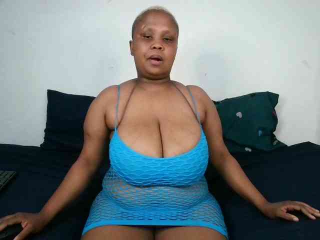 BIGTITTISXX BIGTITTISXX