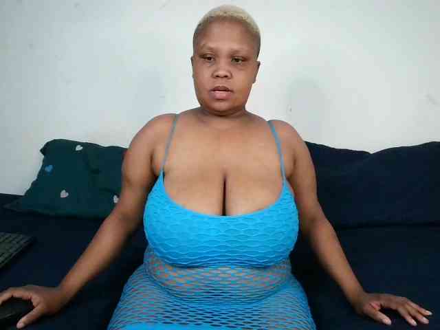 BIGTITTISXX BIGTITTISXX