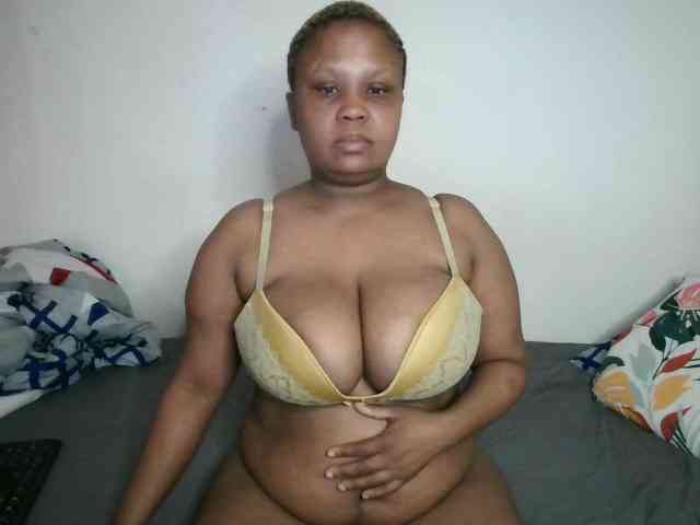 BIGTITTISXX webcam