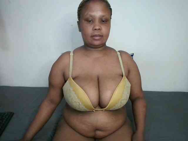 BIGTITTISXX