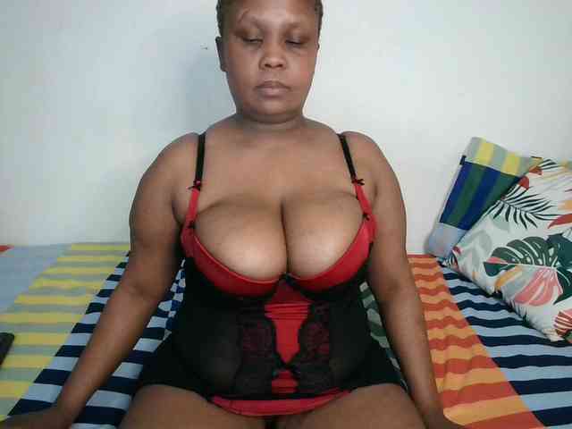 BIGTITTISXX