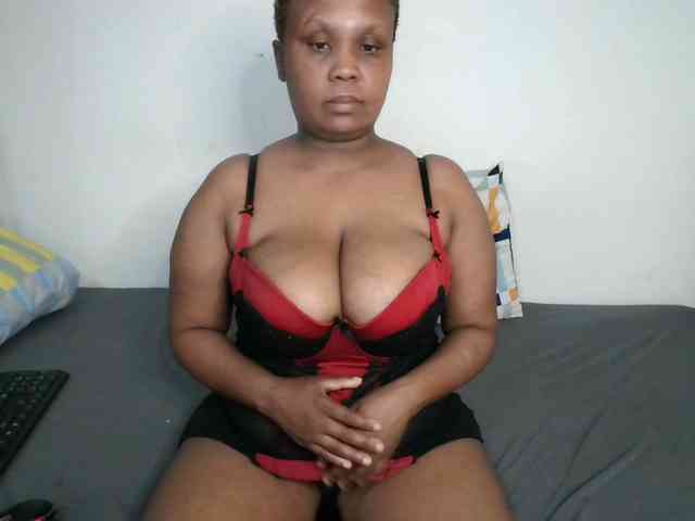 BIGTITTISXX webcam