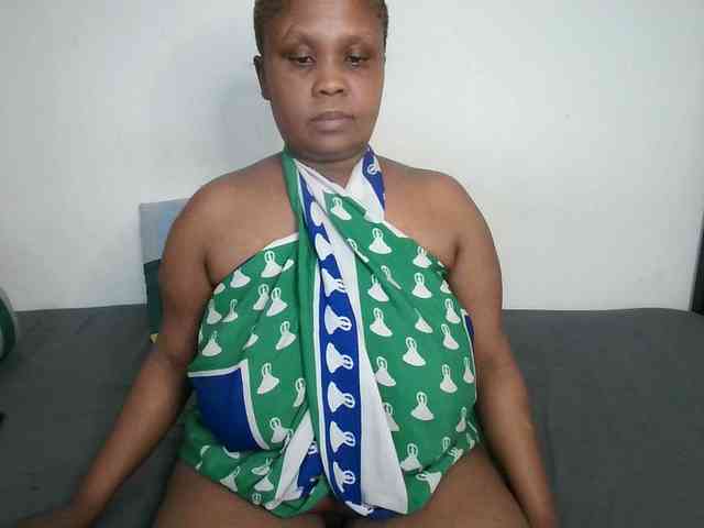 BIGTITTISXX webcam