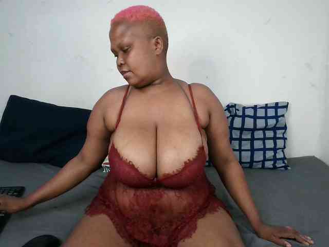 BIGTITTISXX BIGTITTISXX