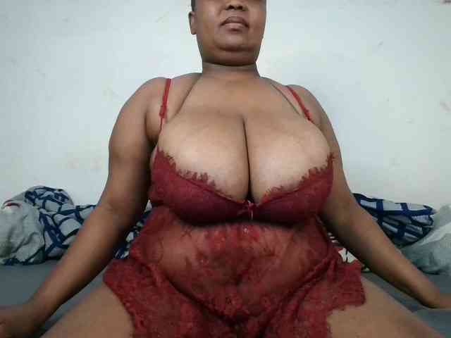 BIGTITTISXX BIGTITTISXX