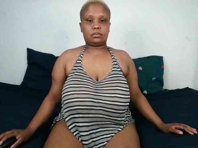 BIGTITTISXX BIGTITTISXX