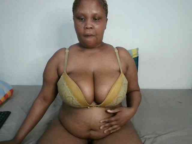 BIGTITTISXX webcam