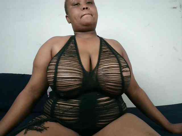 BIGTITTISXX BIGTITTISXX