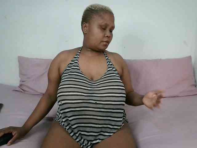 BIGTITTISXX BIGTITTISXX