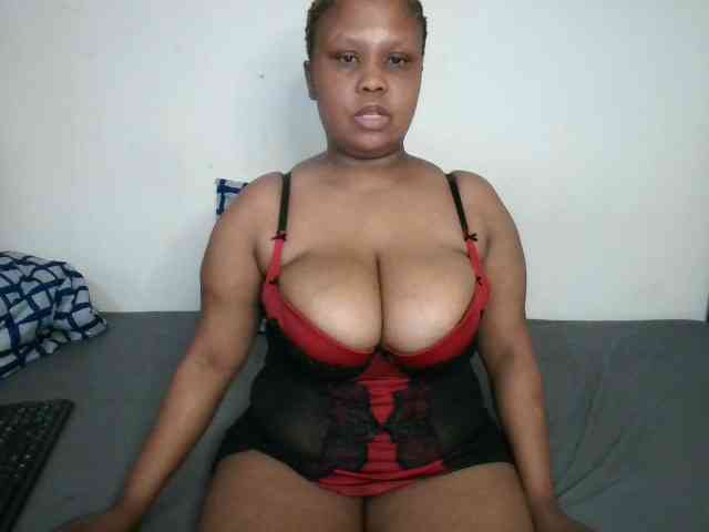 BIGTITTISXX webcam