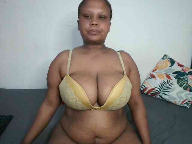 amateur webcam porn BIGTITTISXX