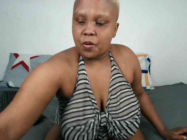 BIGTITTISXX Live Webcam on BongaCams