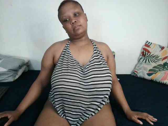 BIGTITTISXX BIGTITTISXX