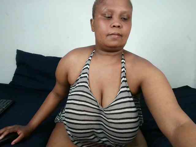 BIGTITTISXX BIGTITTISXX