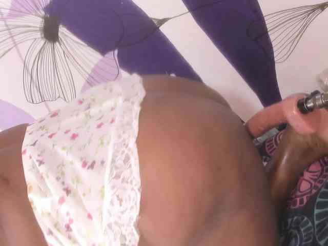 Chloe- webcam