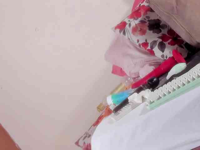 Chloe- webcam