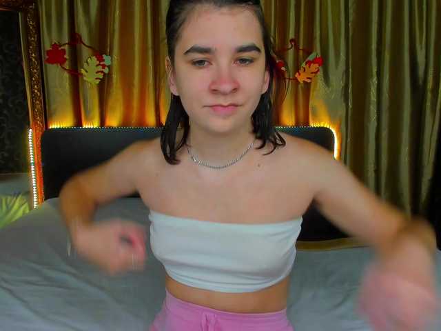  Polly-Love chat room