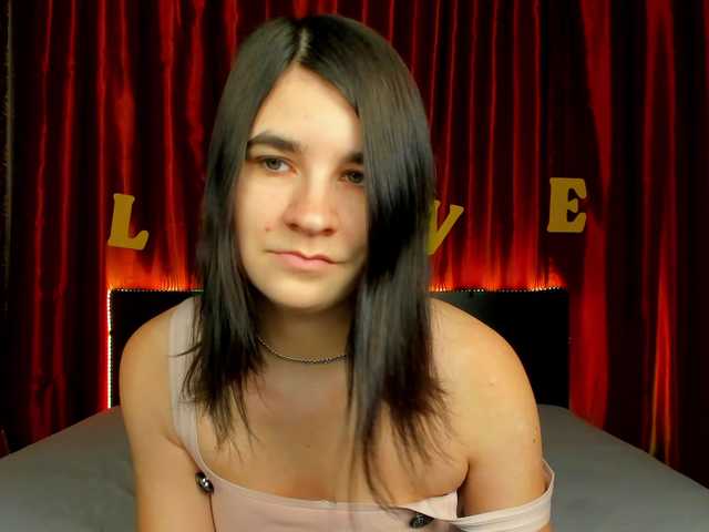 Polly-Love webcam