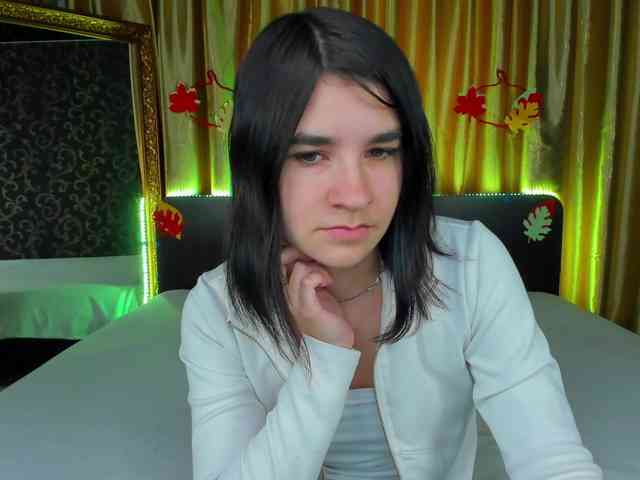 Polly-Love webcam