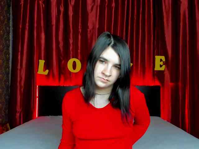 Polly-Love webcam