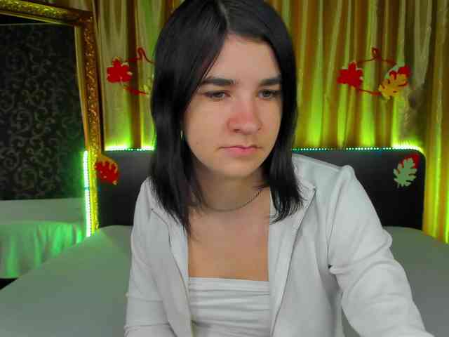 Polly-Love webcam