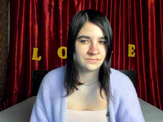 Polly-Love webcam