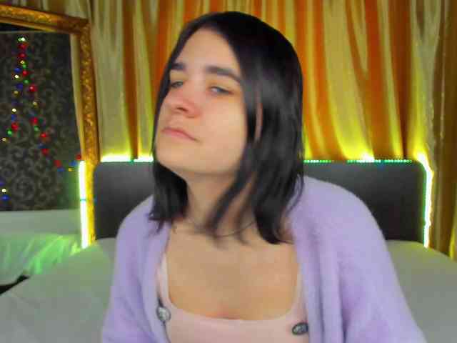 Polly-Love webcam