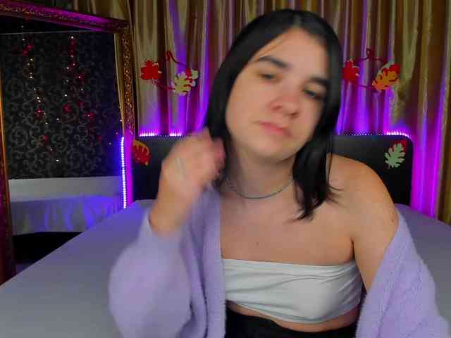 Polly-Love webcam