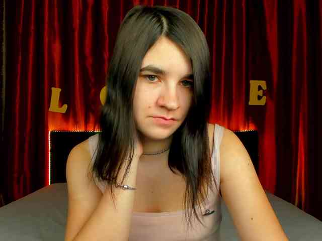 Polly-Love webcam