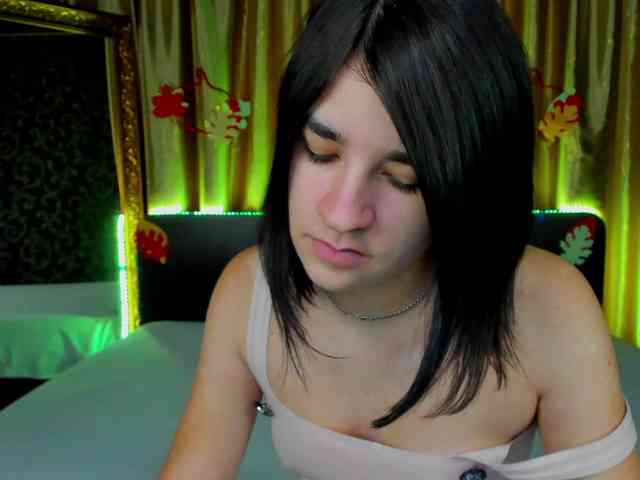 Polly-Love webcam