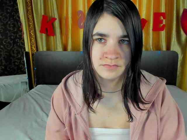 Polly-Love webcam