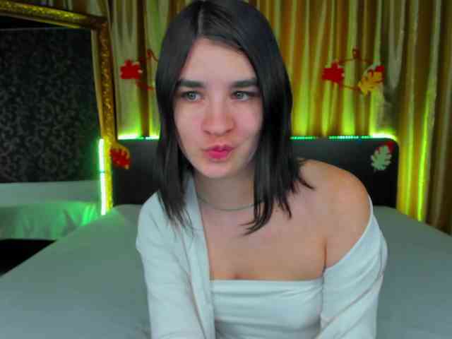 Polly-Love webcam