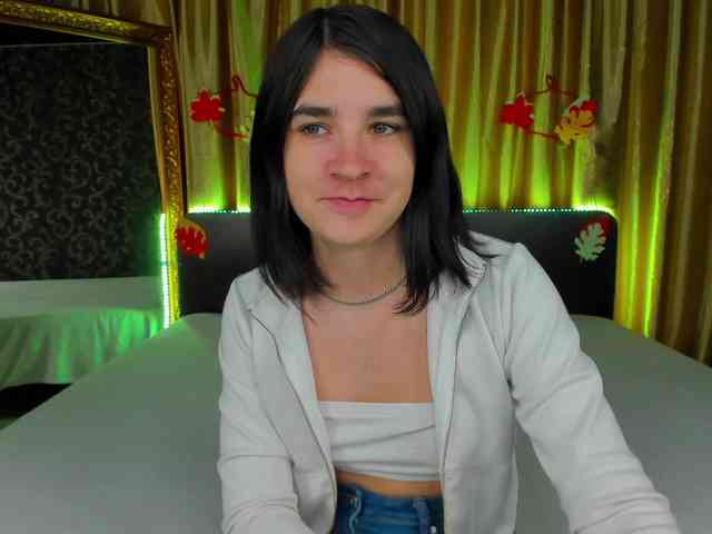 Polly-Love webcam