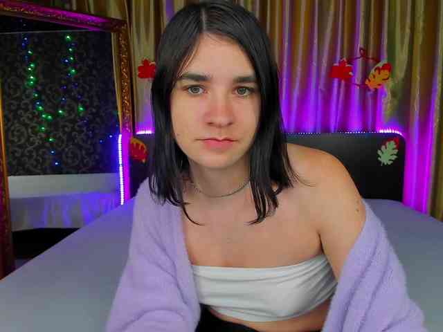 Polly-Love webcam