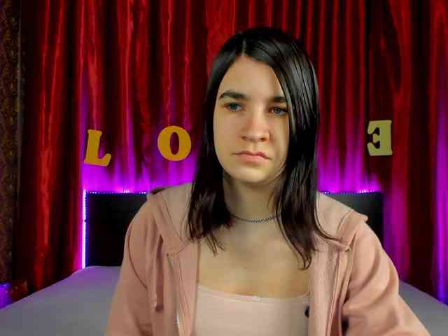 Polly-Love webcam