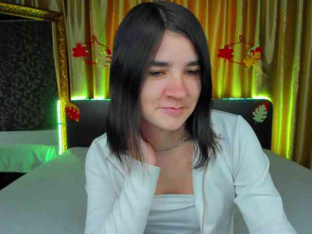 Polly-Love webcam