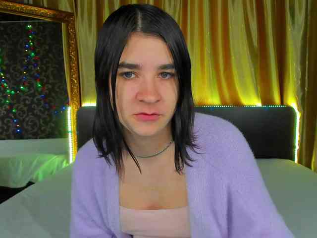 Polly-Love webcam