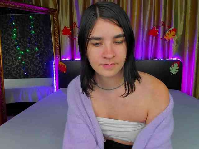 Polly-Love webcam