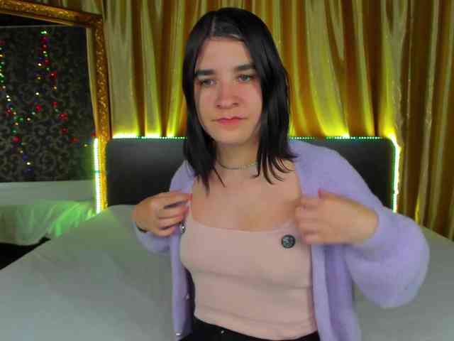 Polly-Love webcam