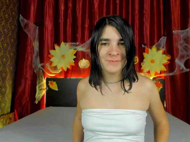 Polly-Love webcam