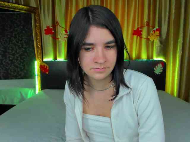 Polly-Love webcam