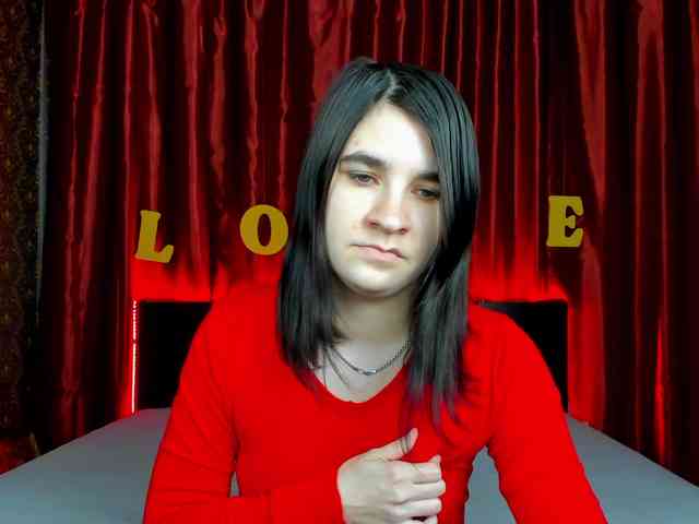 Polly-Love webcam