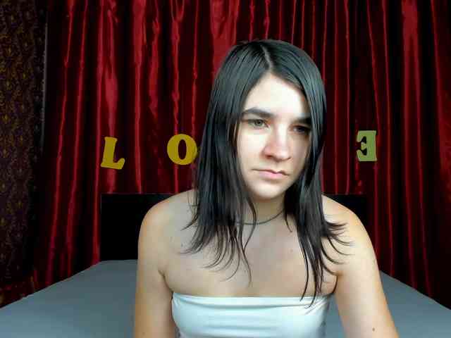 Polly-Love webcam