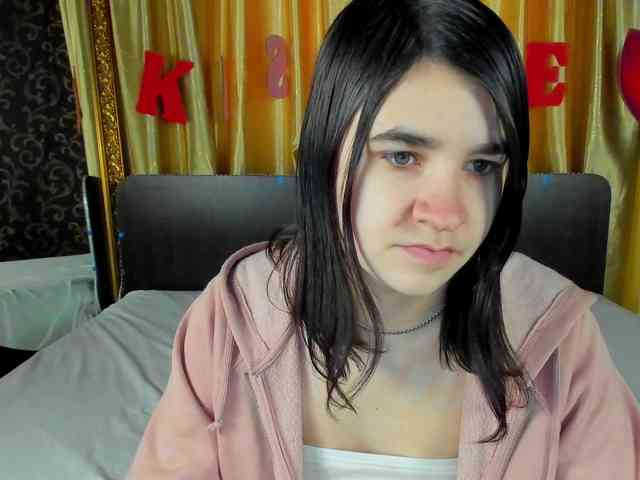 Polly-Love webcam